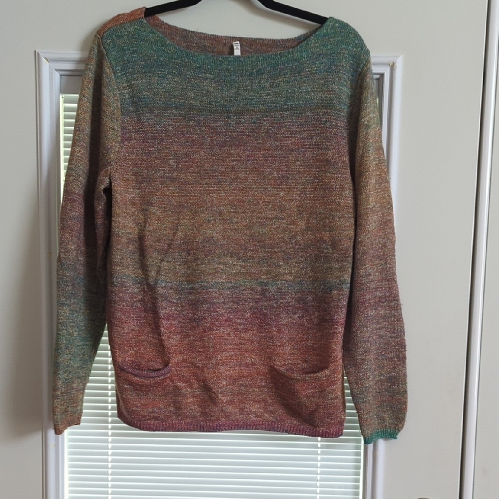 Leo & Nicole Vibrant Red and Orange Crew Neck Sweater